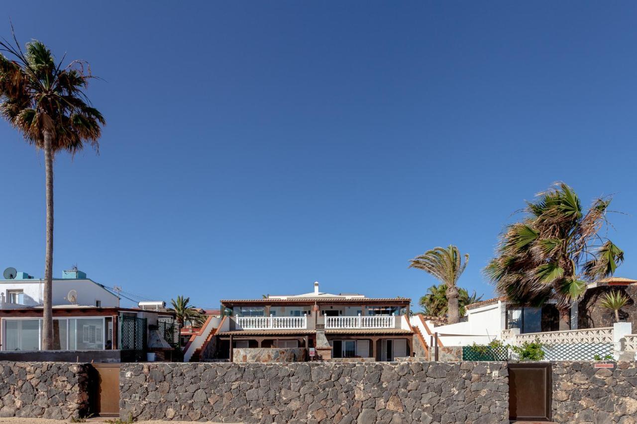 Villa Marina I Beachfront Corralejo By Holidays Home Exterior foto